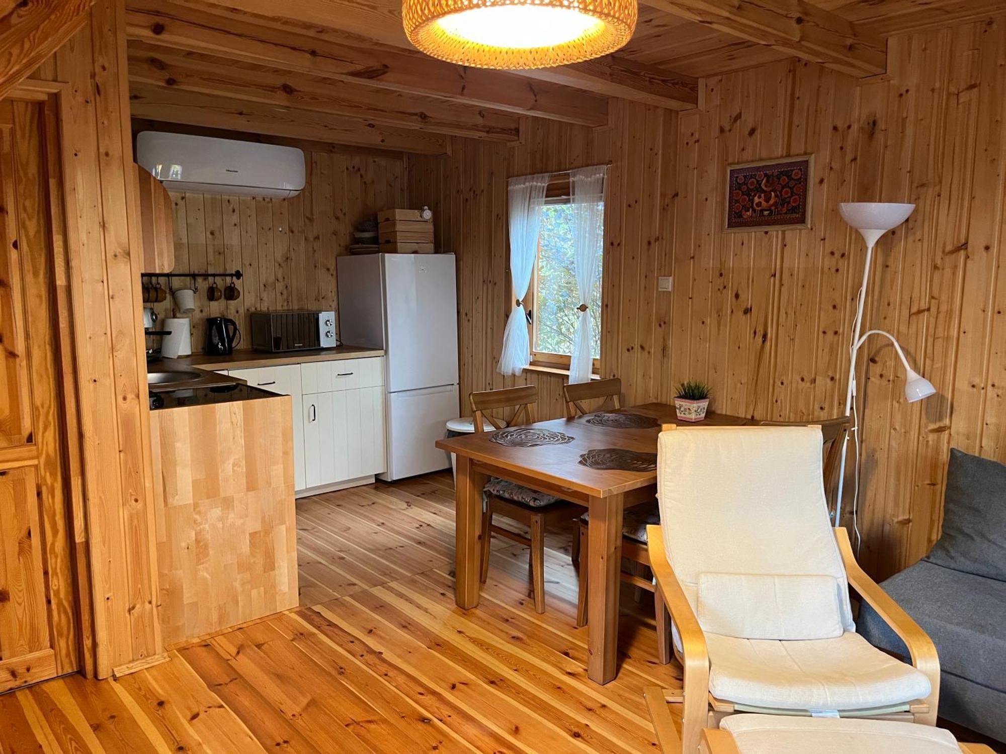 Domek Caloroczny Hawaje Nad Jeziorem Kazub Cieciorka Ngoại thất bức ảnh